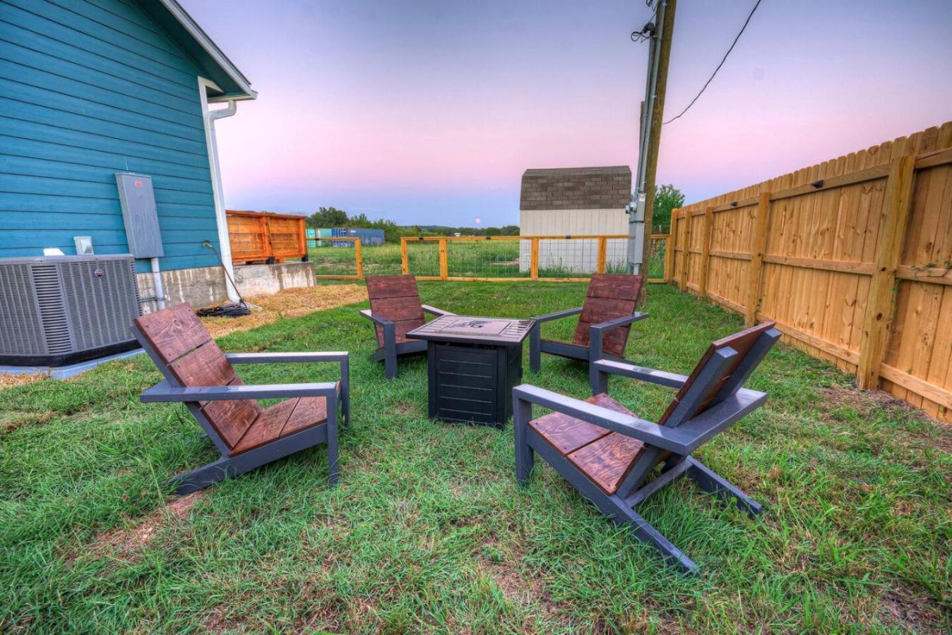 The Lodge At Little Ranches Central Sleeps 26 Wimberley Buitenkant foto