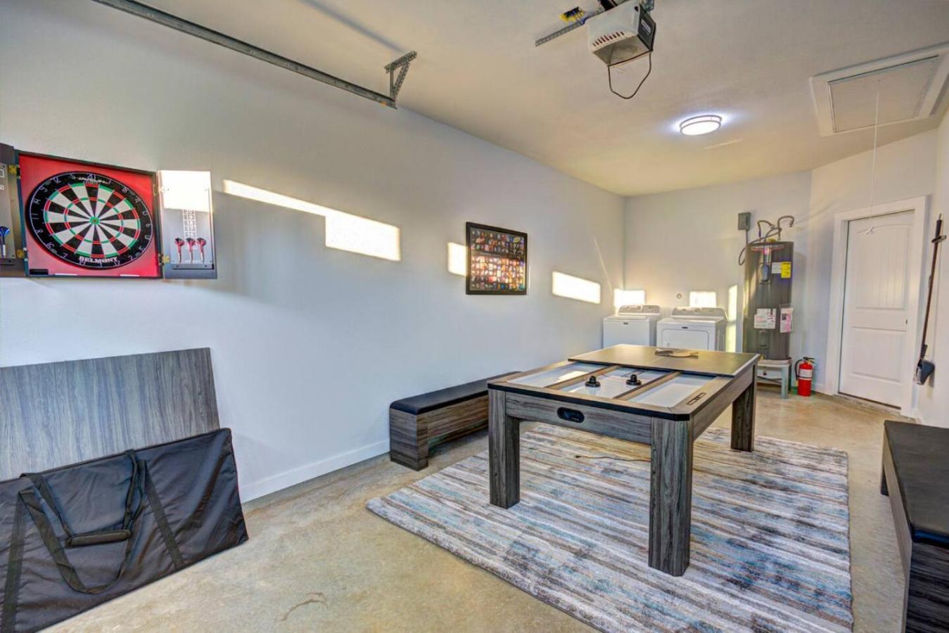 The Lodge At Little Ranches Central Sleeps 26 Wimberley Buitenkant foto