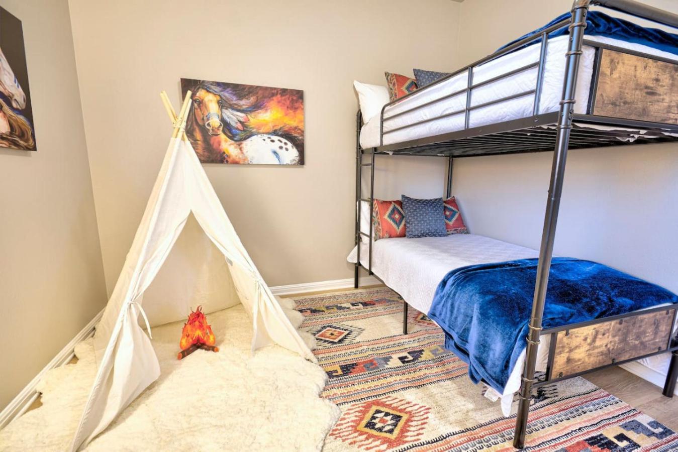 The Lodge At Little Ranches Central Sleeps 26 Wimberley Buitenkant foto