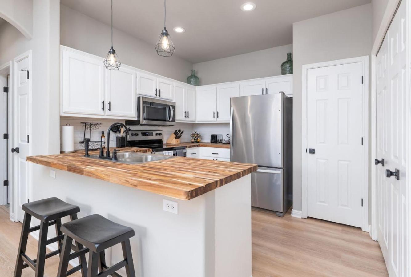The Lodge At Little Ranches Central Sleeps 26 Wimberley Buitenkant foto