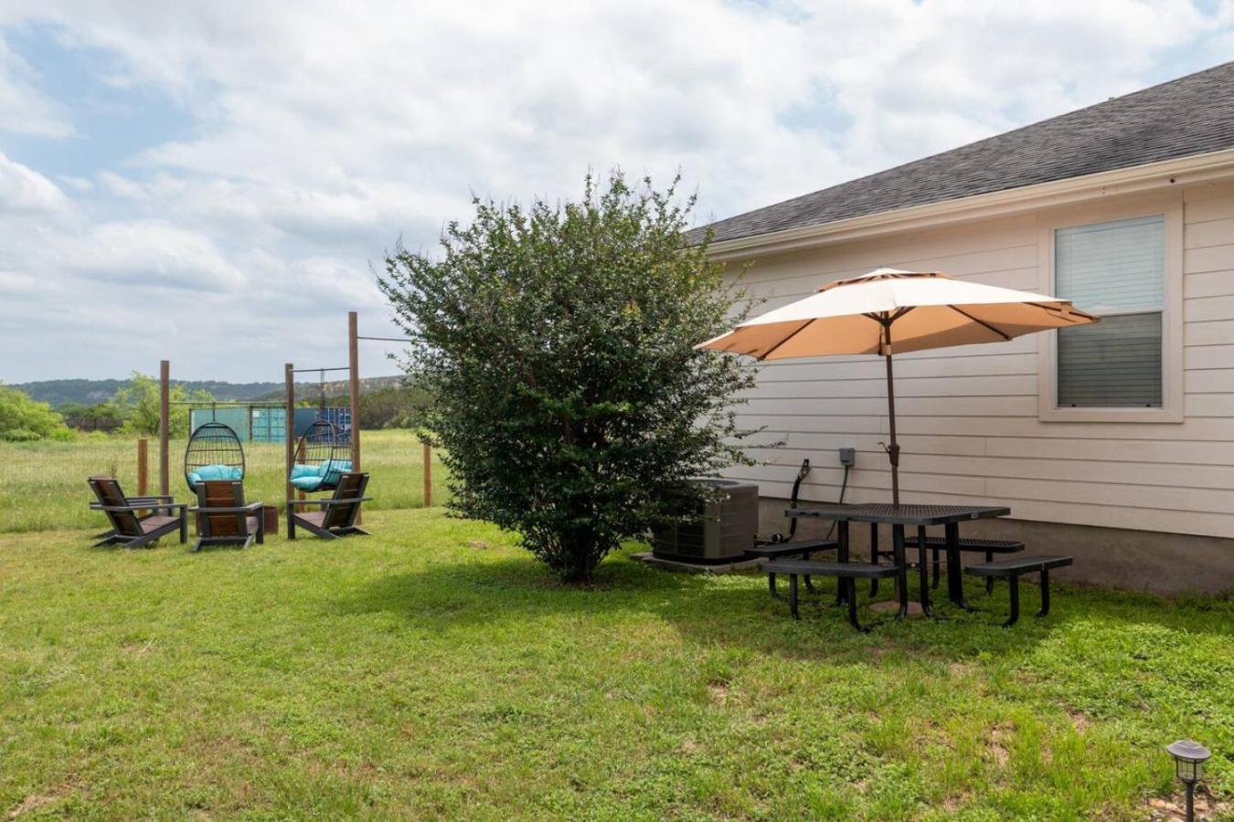 The Lodge At Little Ranches Central Sleeps 26 Wimberley Buitenkant foto