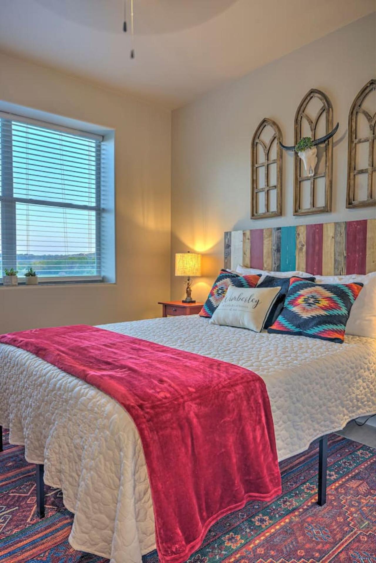 The Lodge At Little Ranches Central Sleeps 26 Wimberley Buitenkant foto